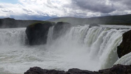Iceland_woterfall